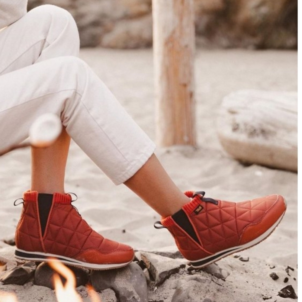 Teva Burnt Orange "Ember" Quilted Mid Boots Women Size 7
